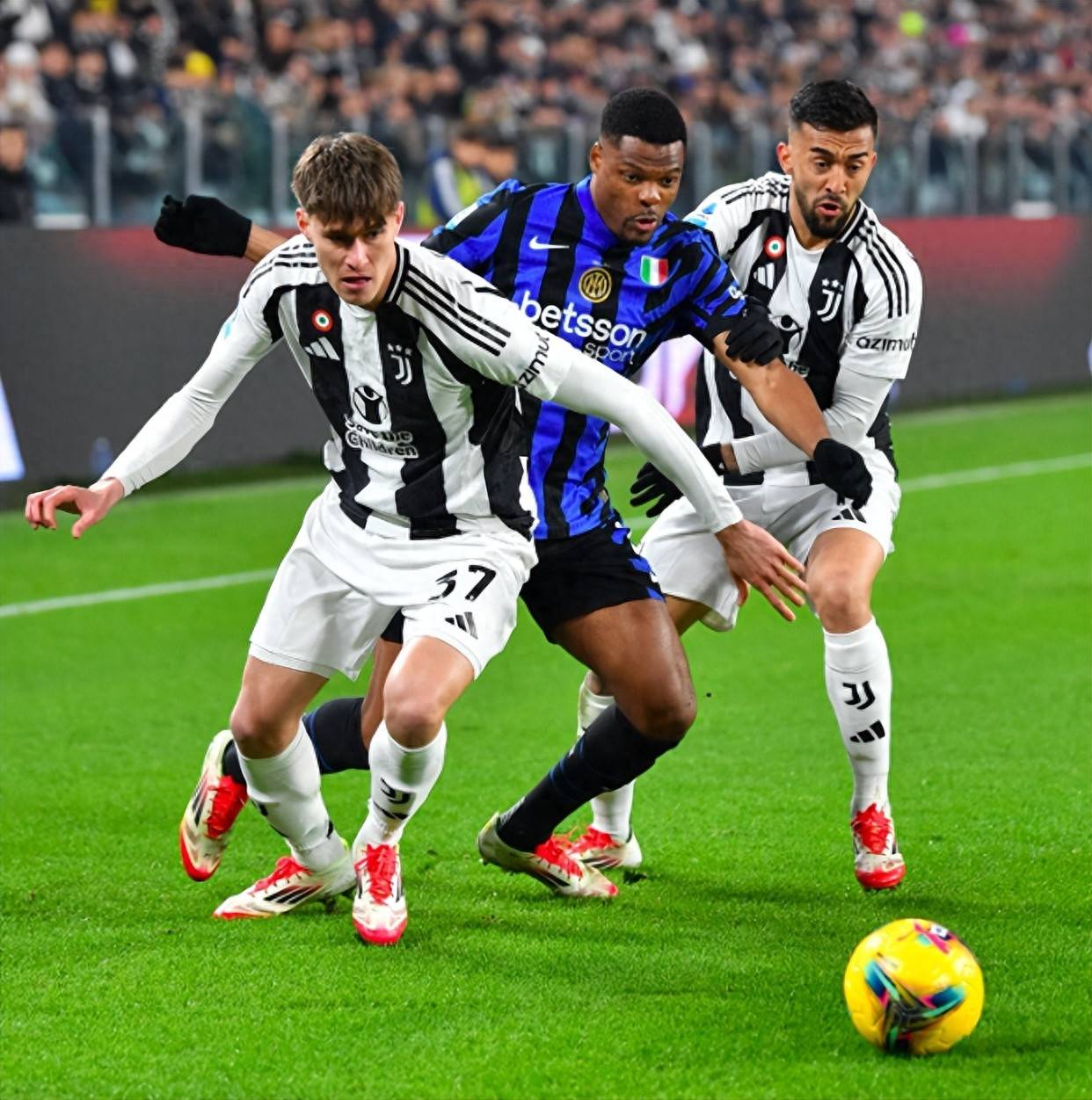 尤文图斯客场小胜,领先国米发生变化(尤文图斯客场小胜,领先国米发生变化了吗) 尤文图斯客场小胜,领先国米发生变化(尤文图斯客场小胜,领先国米发生变化了吗)