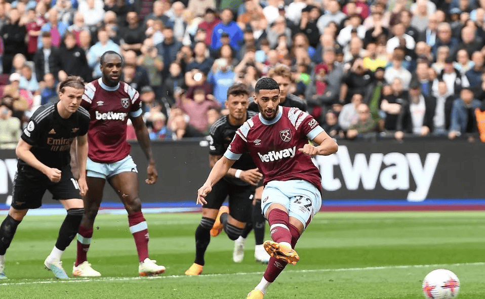 西汉姆客场告负狼队，遭遇连败(西汉姆客场告负狼队,遭遇连败是哪一年)