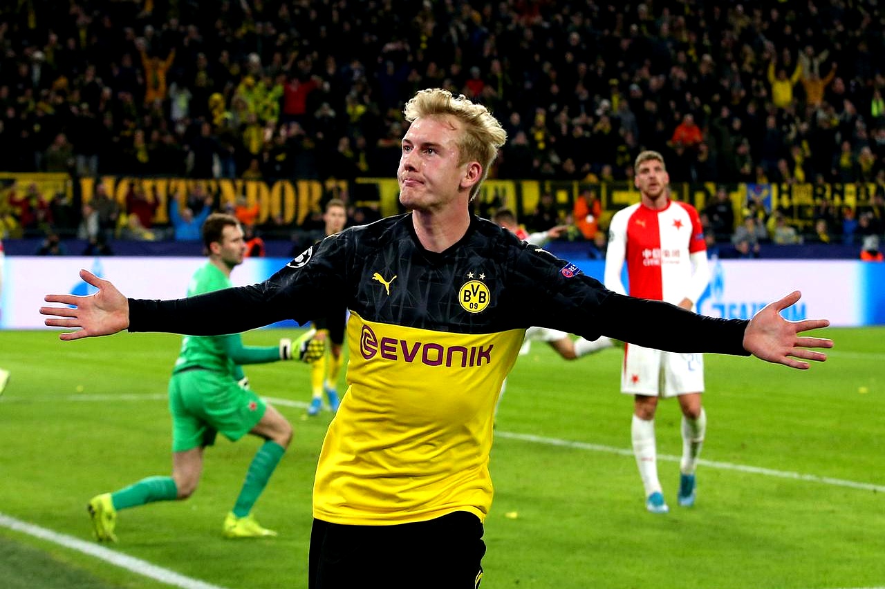 里尔队员积极备战新赛季比赛 里尔队员积极备战新赛季比赛