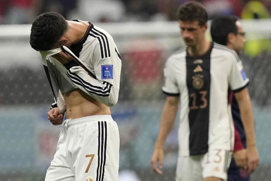 荷兰运动员失误被淘汰,无缘奖牌 荷兰运动员失误被淘汰,无缘奖牌