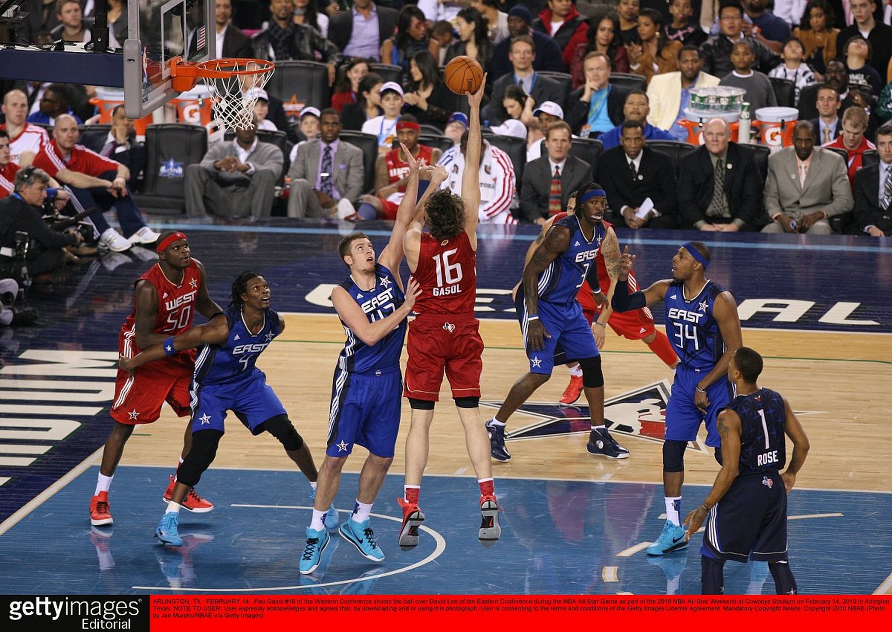 关于纷争不断的赛场，胜负难言定的信息