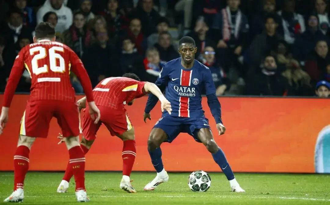 利物浦遭遇惨败,欧冠出局令球迷痛心 利物浦遭遇惨败,欧冠出局令球迷痛心