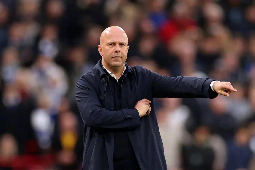 利物浦主帅认为球队后防线需改善的简单介绍 利物浦主帅认为球队后防线需改善的简单介绍