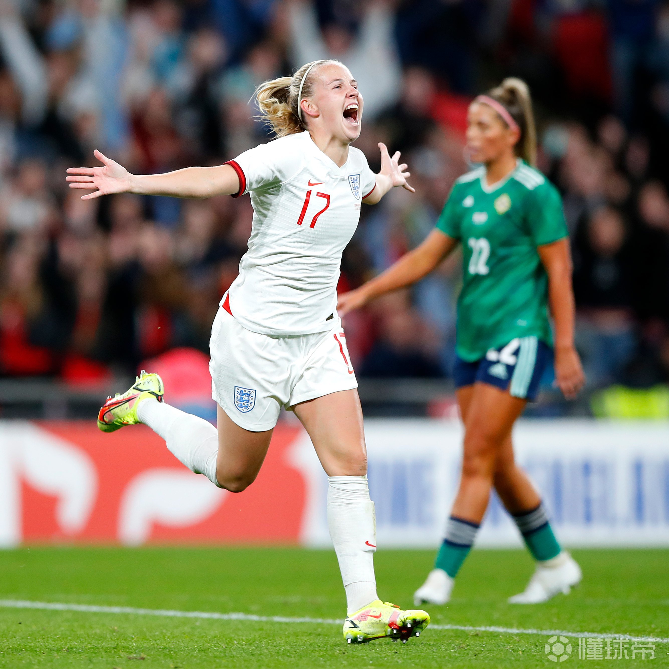 爱尔兰女足前锋大放异彩，连续破门得分！的简单介绍