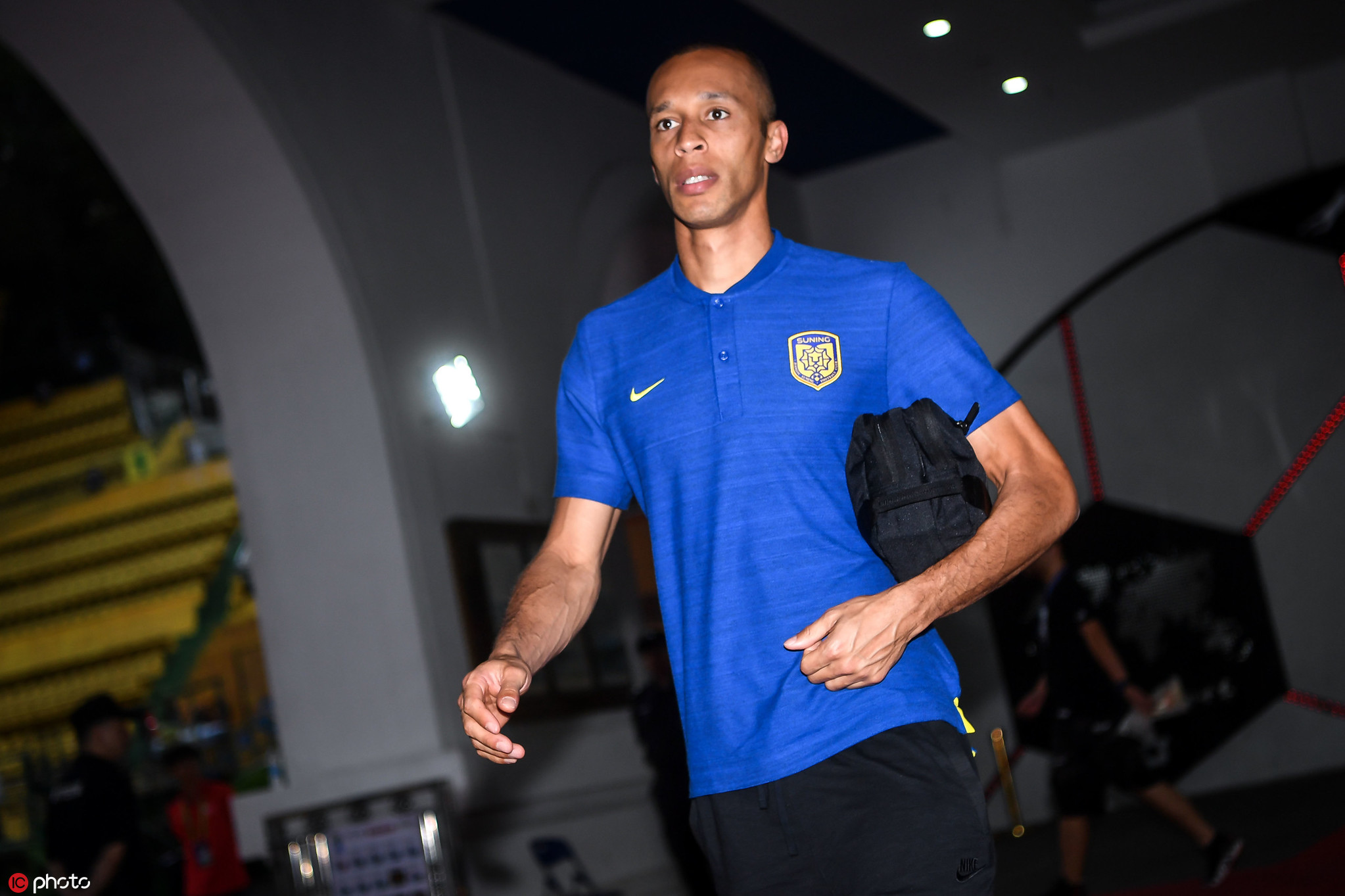 杏彩体育在线-苏宁新援亮相球场，助球队成功逆转对手