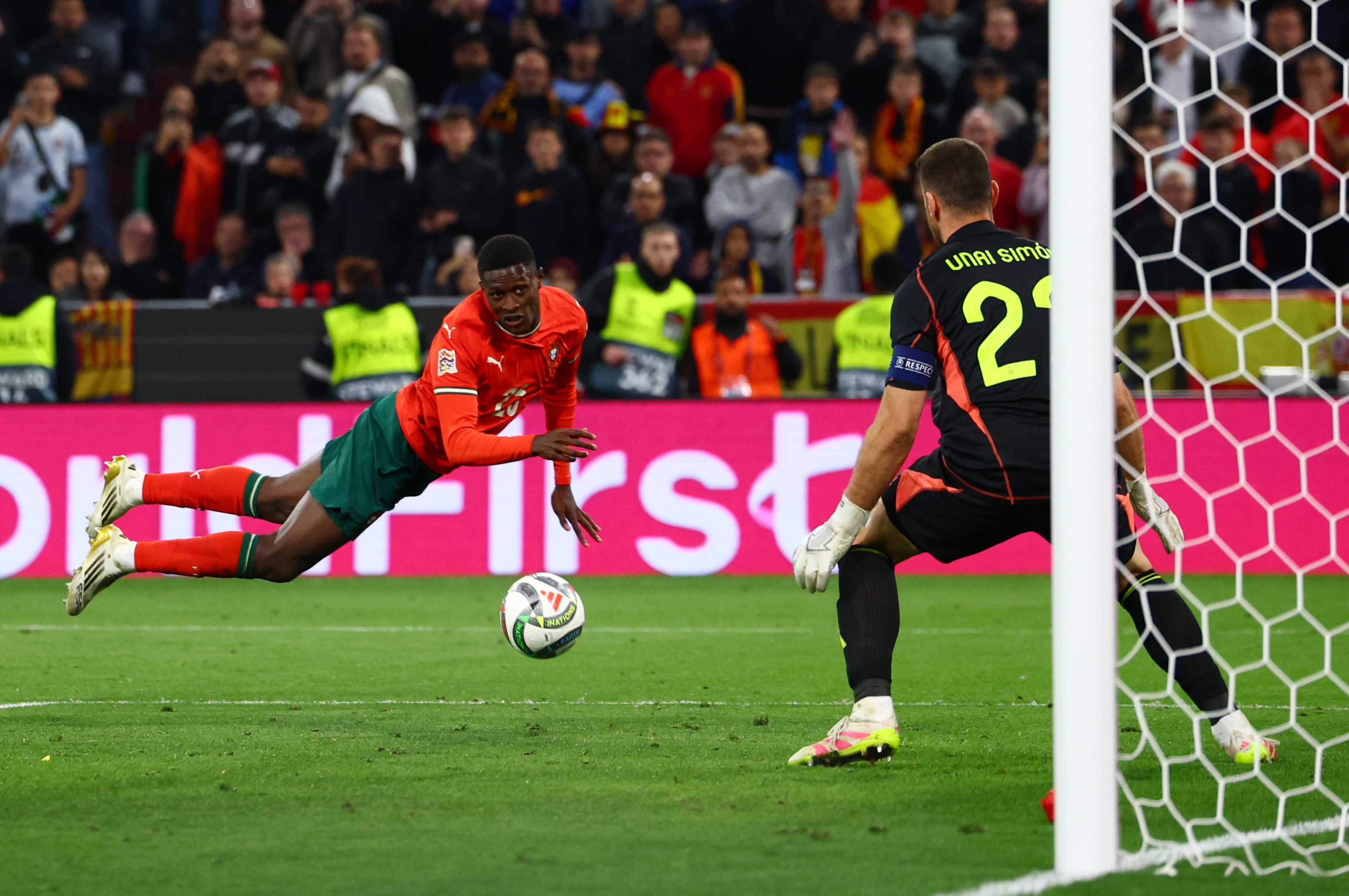 包含葡萄牙取得对瑞士的胜利,晋级欧国亚军赛的词条 包含葡萄牙取得对瑞士的胜利,晋级欧国亚军赛的词条