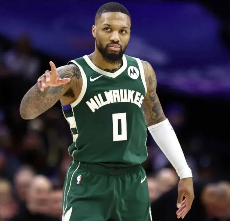 雄鹿队内部矛盾曝光，球员关系紧张