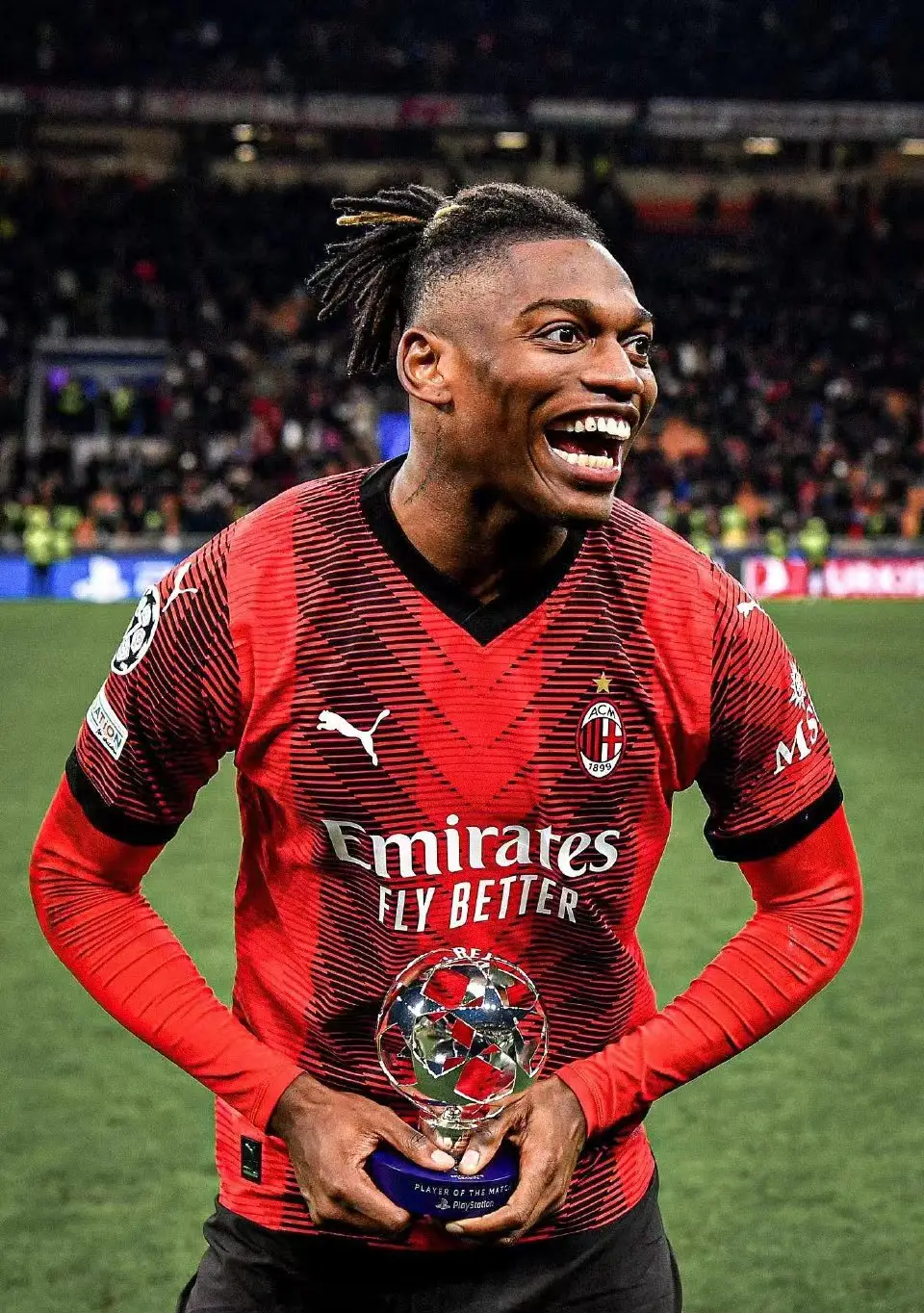 关于拜仁慕尼黑引进巴西新秀，转会窗口引关注的信息