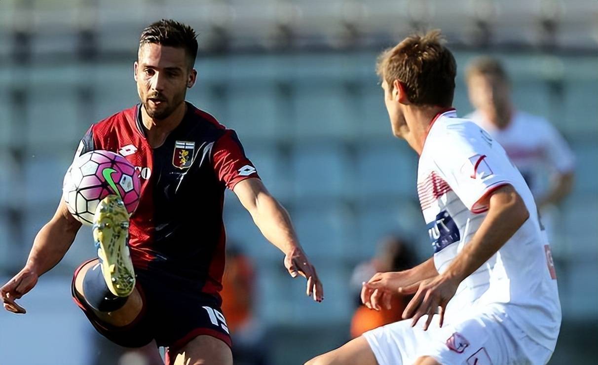 关于热那亚客战逆转维罗纳，助保级形势稳定的信息