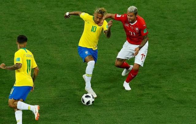 包含叙利亚劲旅逼平澳洲球队，争夺小组头名的词条