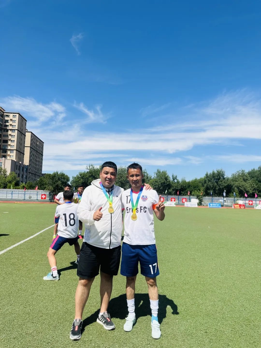 杏彩体育直播-奥兹队成功晋级欧预赛十六强赛，再创佳绩的简单介绍