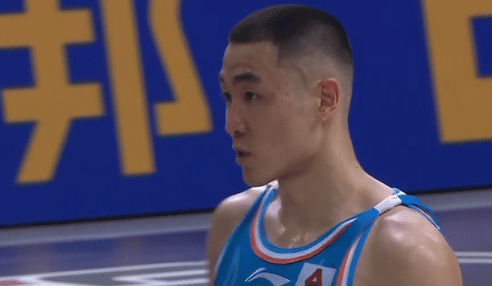 困境中崛起!球队逆境中实现翻盘 困境中崛起!球队逆境中实现翻盘