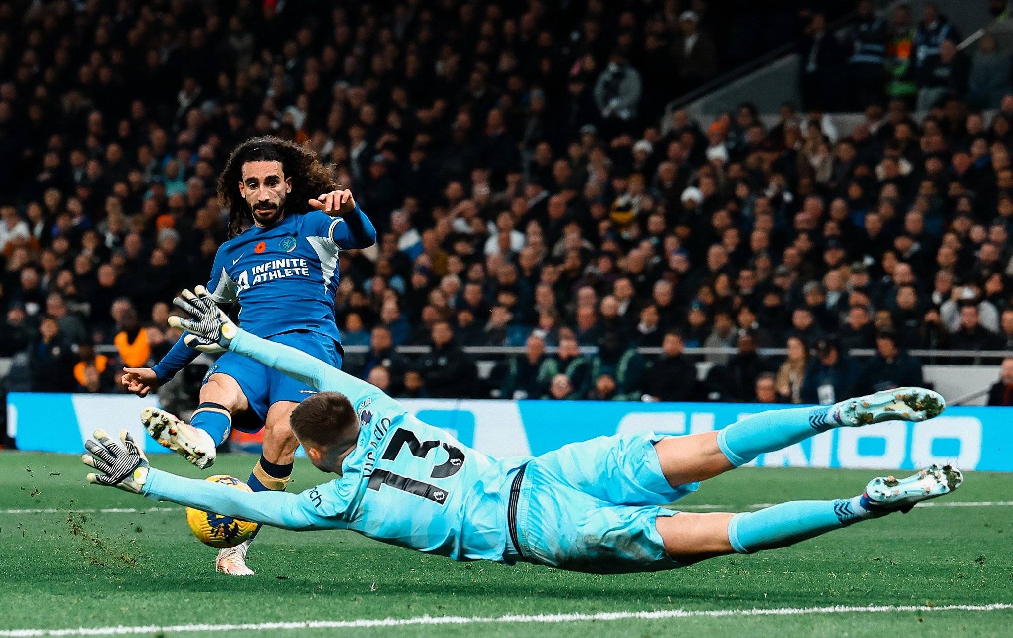 杏彩体育链接-包含狼队客场险胜，西汉姆联憾负热刺球队的词条